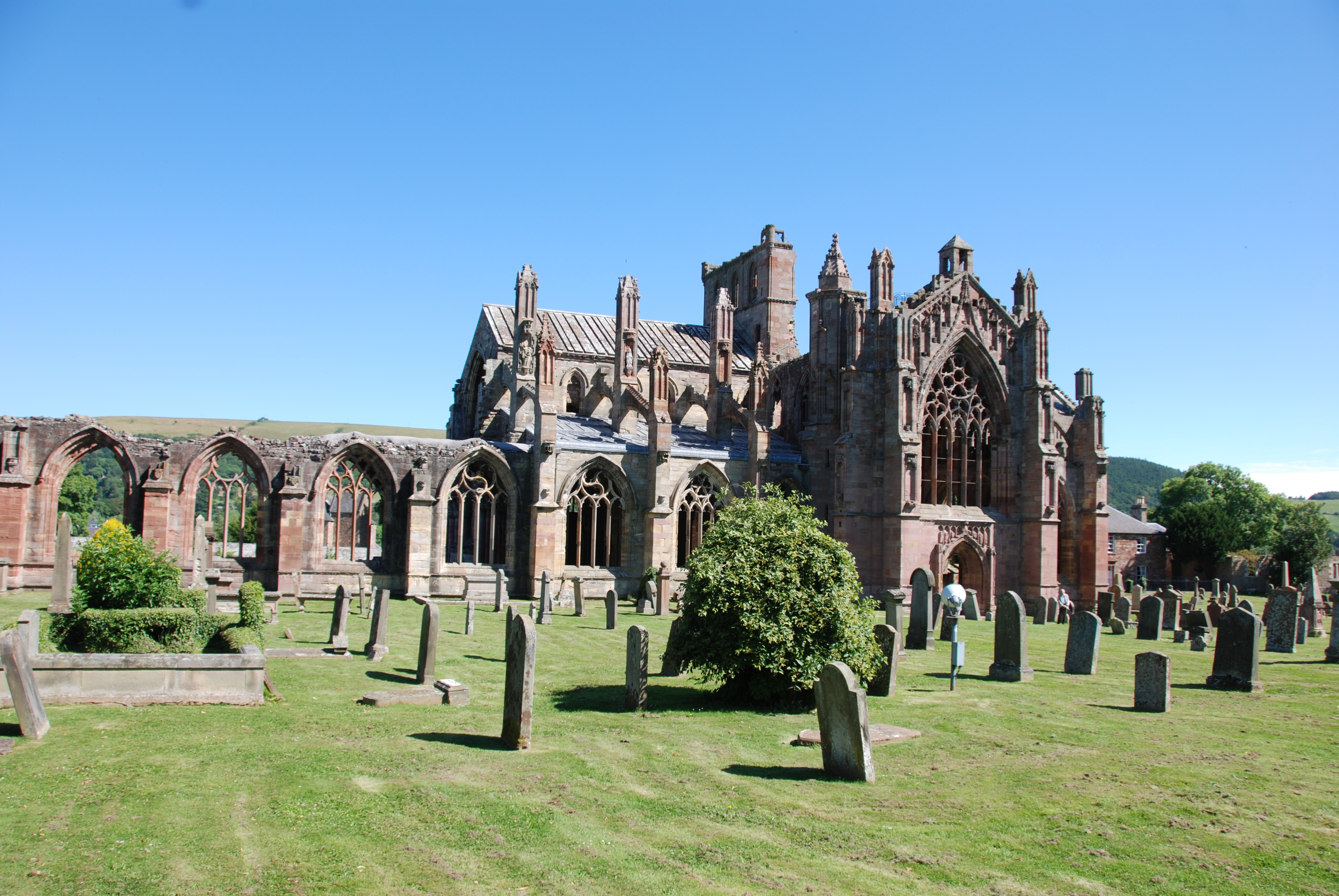 Melrose Abbey. Things to do in Scotland with Kids