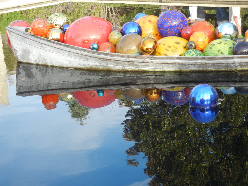Chihuly Glass works at the Dallas Arboretum | Outside Suburbia