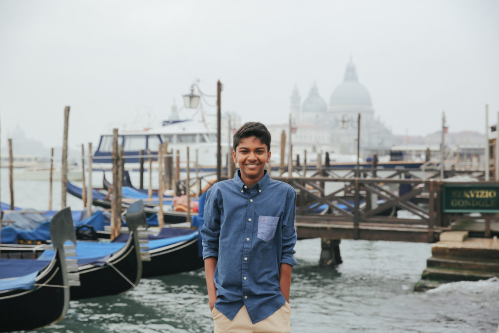 A Family Photo shoot in Venice with Flytographer