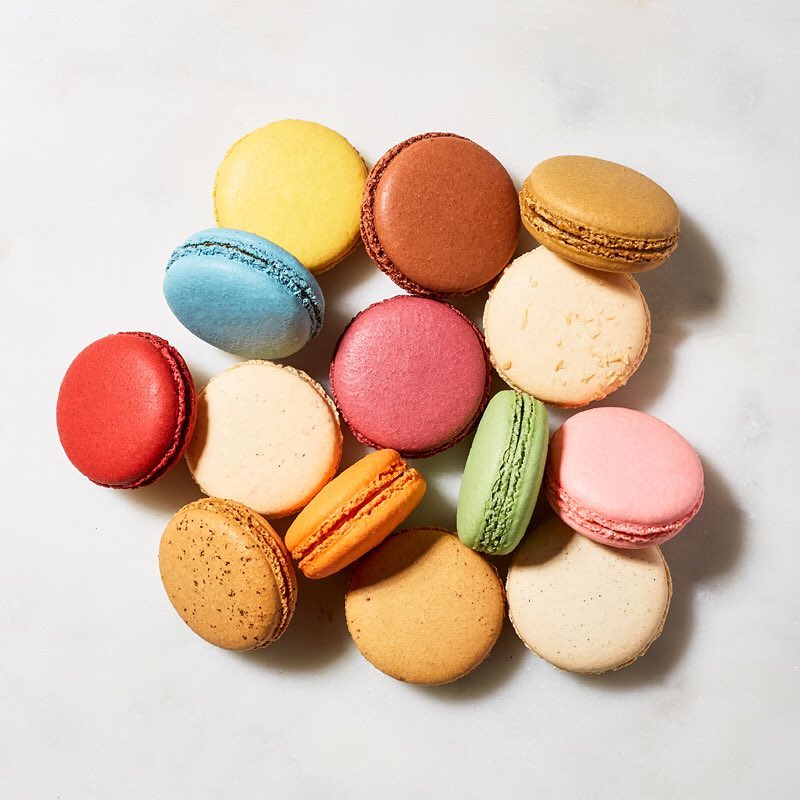 Bisous Bisous Macarons