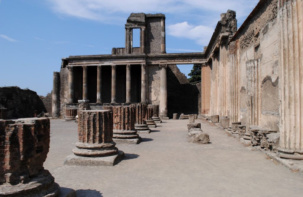 Visiting Pompeii with Kids - OutsideSuburbia.com