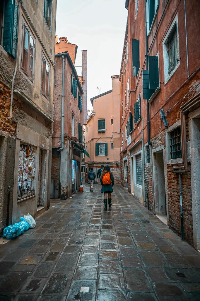 Getting lost in Venice - Outside Suburbia