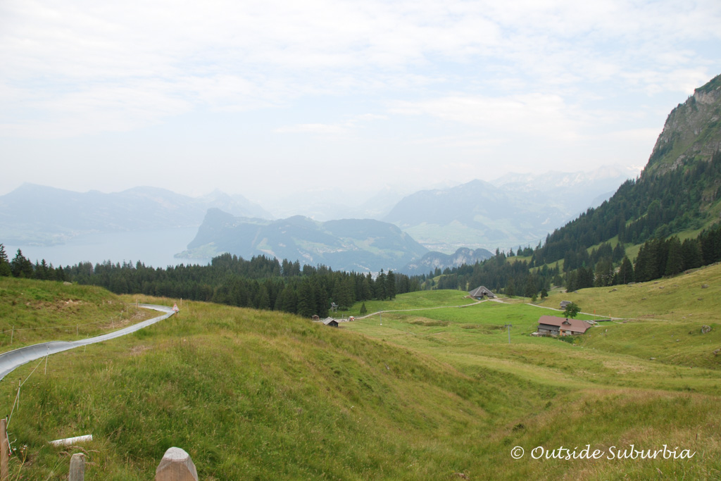  The longest toboggan ride in Switzerland is at Fräkmüntegg in Pilatus