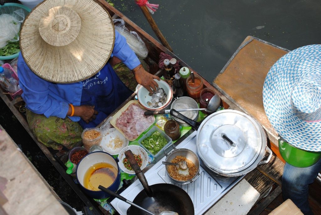 Best Floating Markets in Thailand | Outside Suburbia