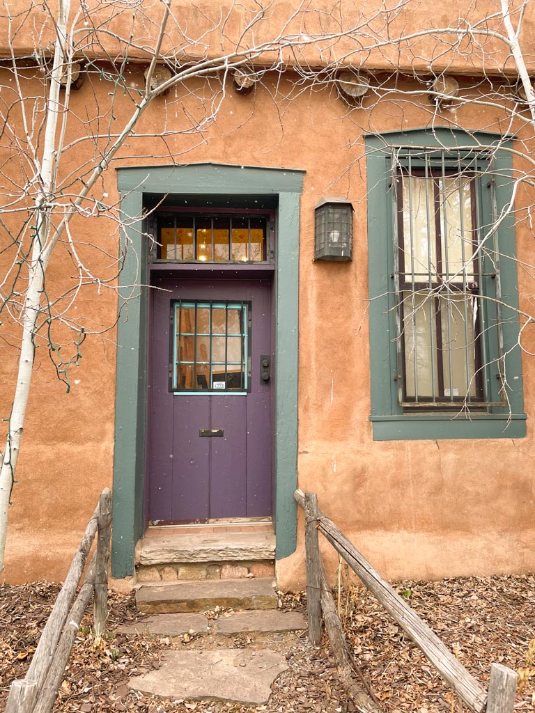 Doors, gardens, art along Santa Fe's Canyon Road - Digging