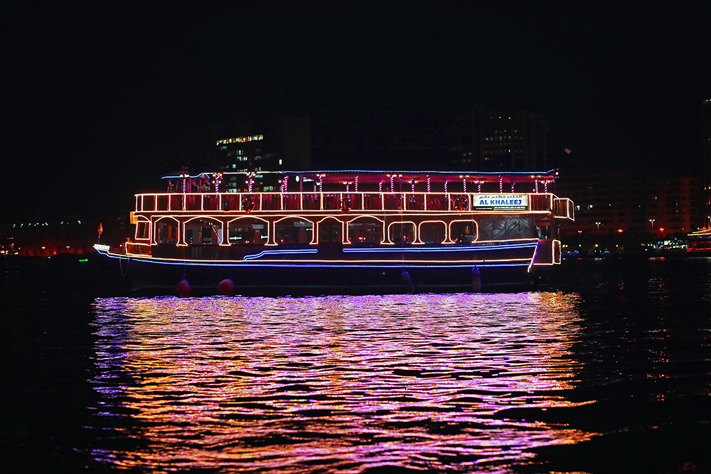 A dhow cruise along the Corniche - One of the best things to do in Abu Dhabi | Outside Suburbia