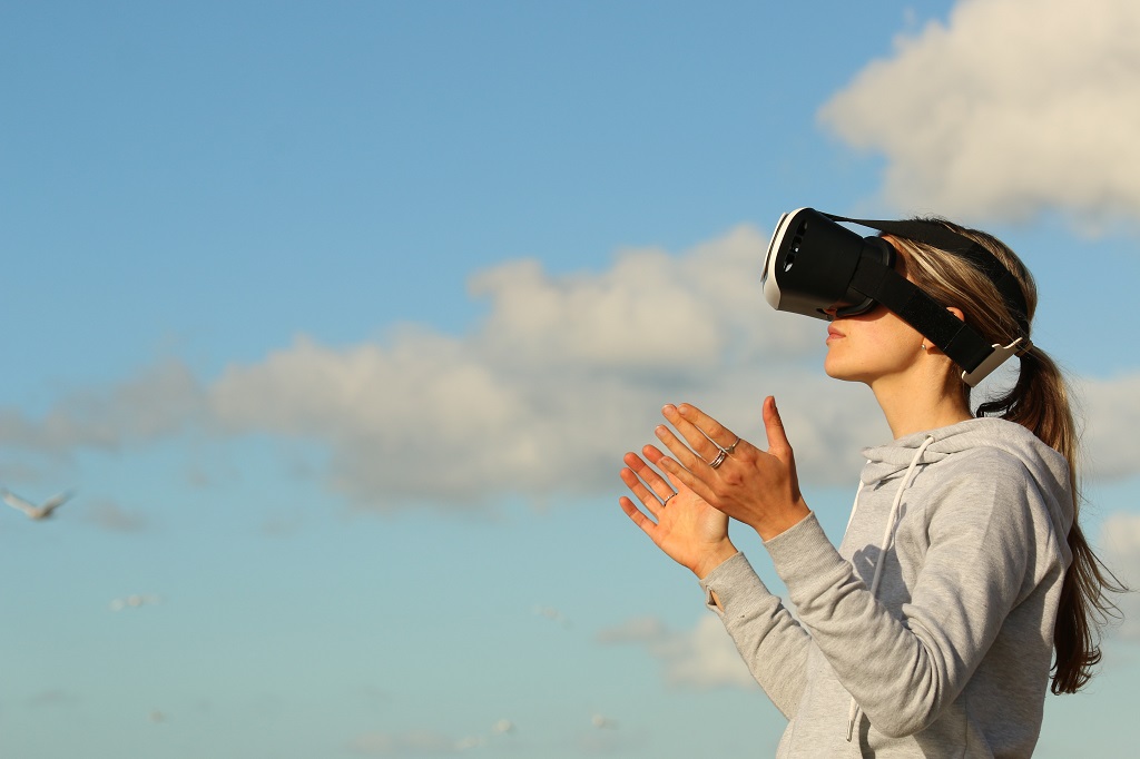 6 Trends Shaping the Future of Virtual Reality | Outside Suburbia