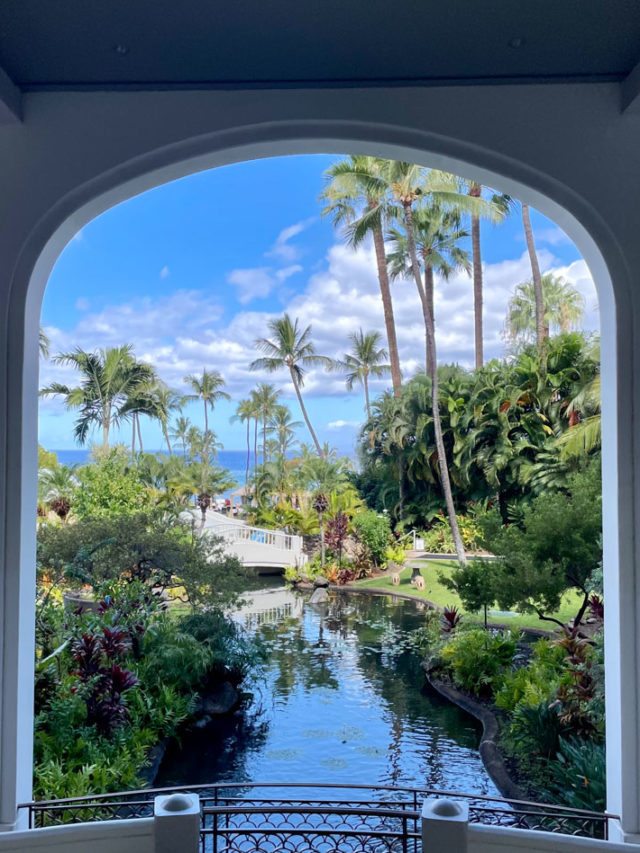 STAY: Best Resort in Maui