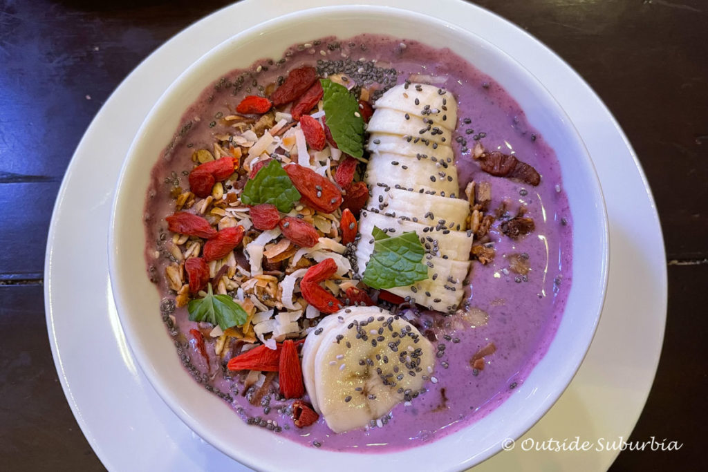 How to make a Goji berry Acai Smoothie Bowl