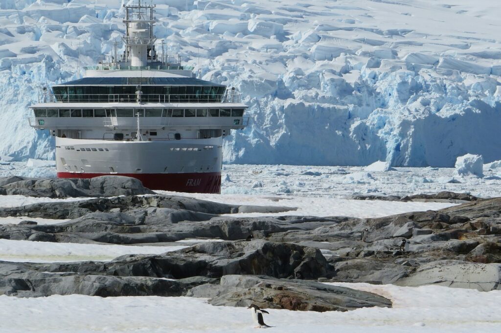 Best Air-Cruise to Antarctica trips | Outside Suburbia