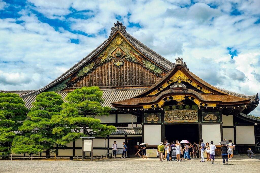 Best Historic Monuments in Tokyo and Beyond | OutsideSuburbia.com