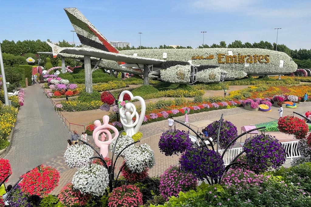 Emirates Airbus A380, Miracle Garden at Dubai