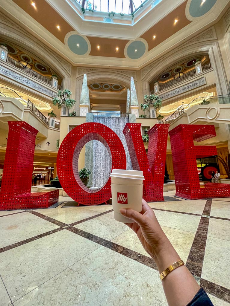 Love Sculpture in Vegas & illy coffee: Perfect combo